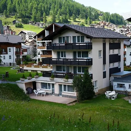 Haus Aida 아파트 Saas Fee